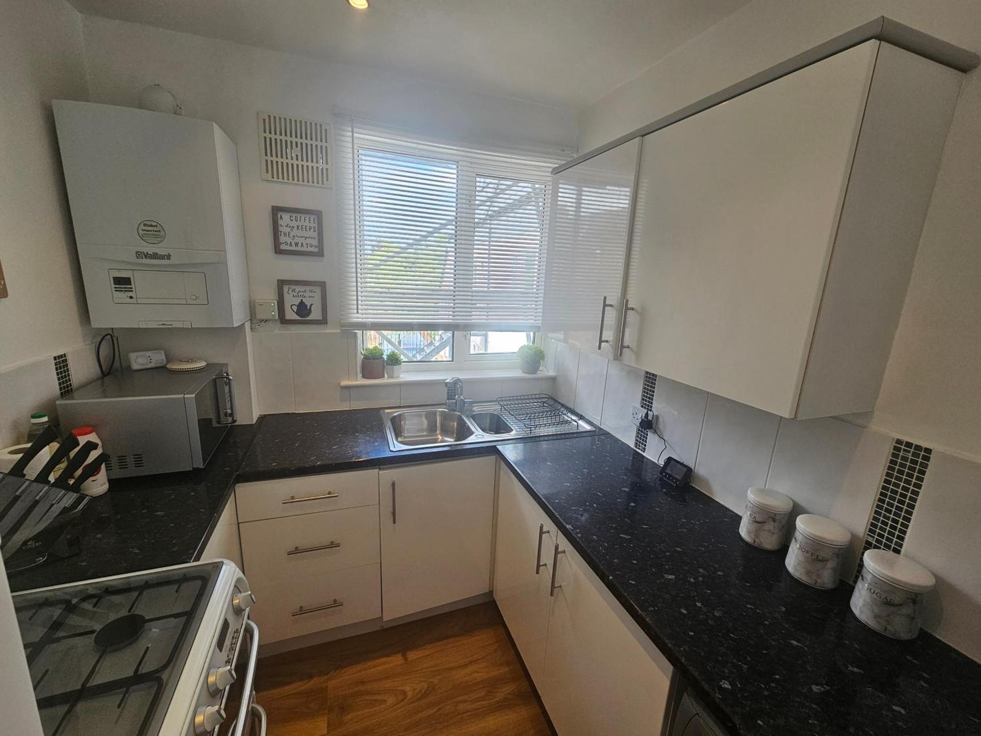 St Albans City Stays - Near Luton Airport - St Albans Abbey & City Train Station - Close To London- Harry Potter World - The Odyssey Cinema - Abbey Cathedral- Contractors I Business I Leisure- Sleeps Upto 6 People Extérieur photo